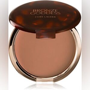 Estée Lauder Bronze Goddess
Powder Bronzer-01 light